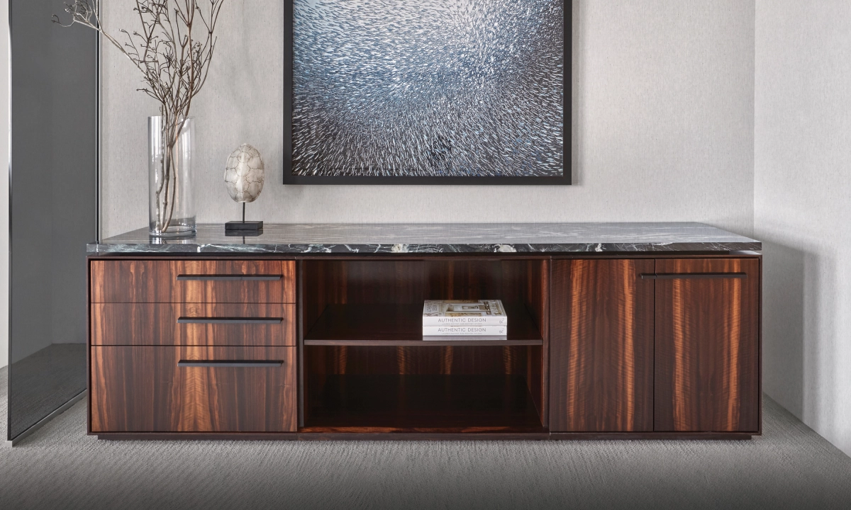Ascari_Credenza.jpg page slideshow item 1