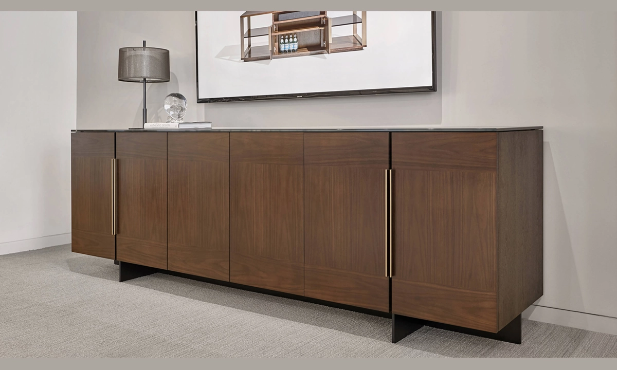 Buffet_in_Chicago_Showroom.jpg page slideshow item 6
