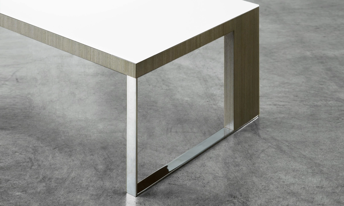 Coffee_Table_leg.jpg page slideshow item 3