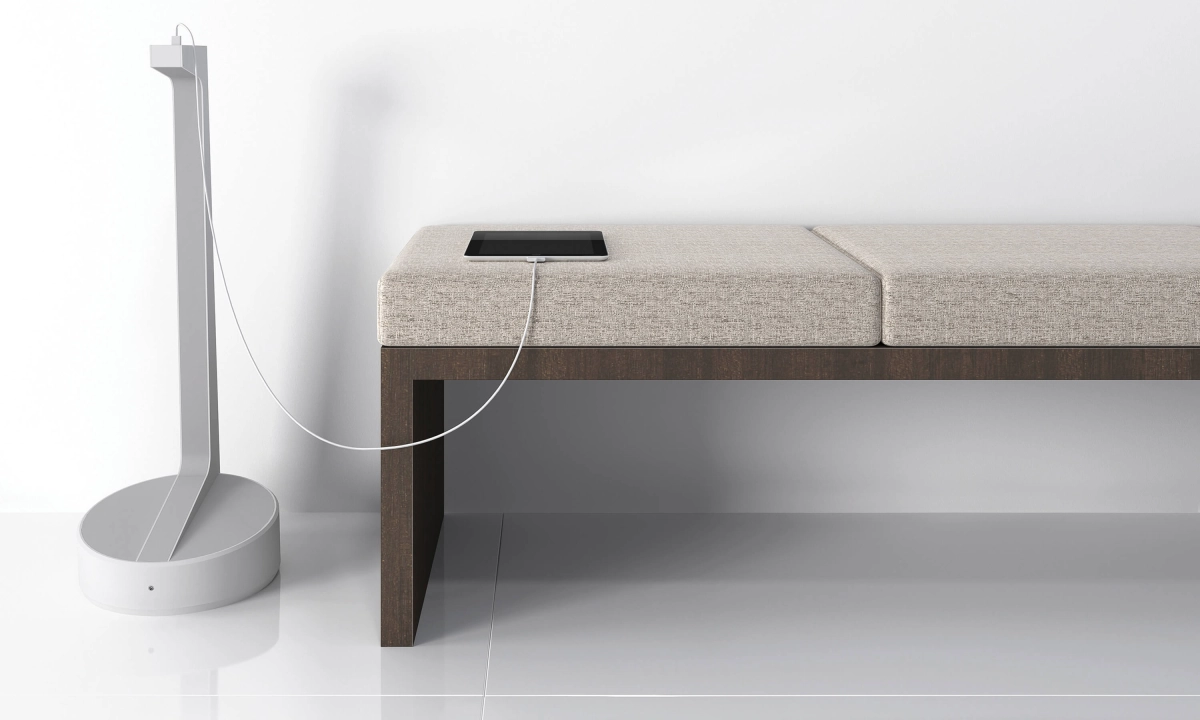 Emme_Bench_reformatted.jpg page slideshow item 1
