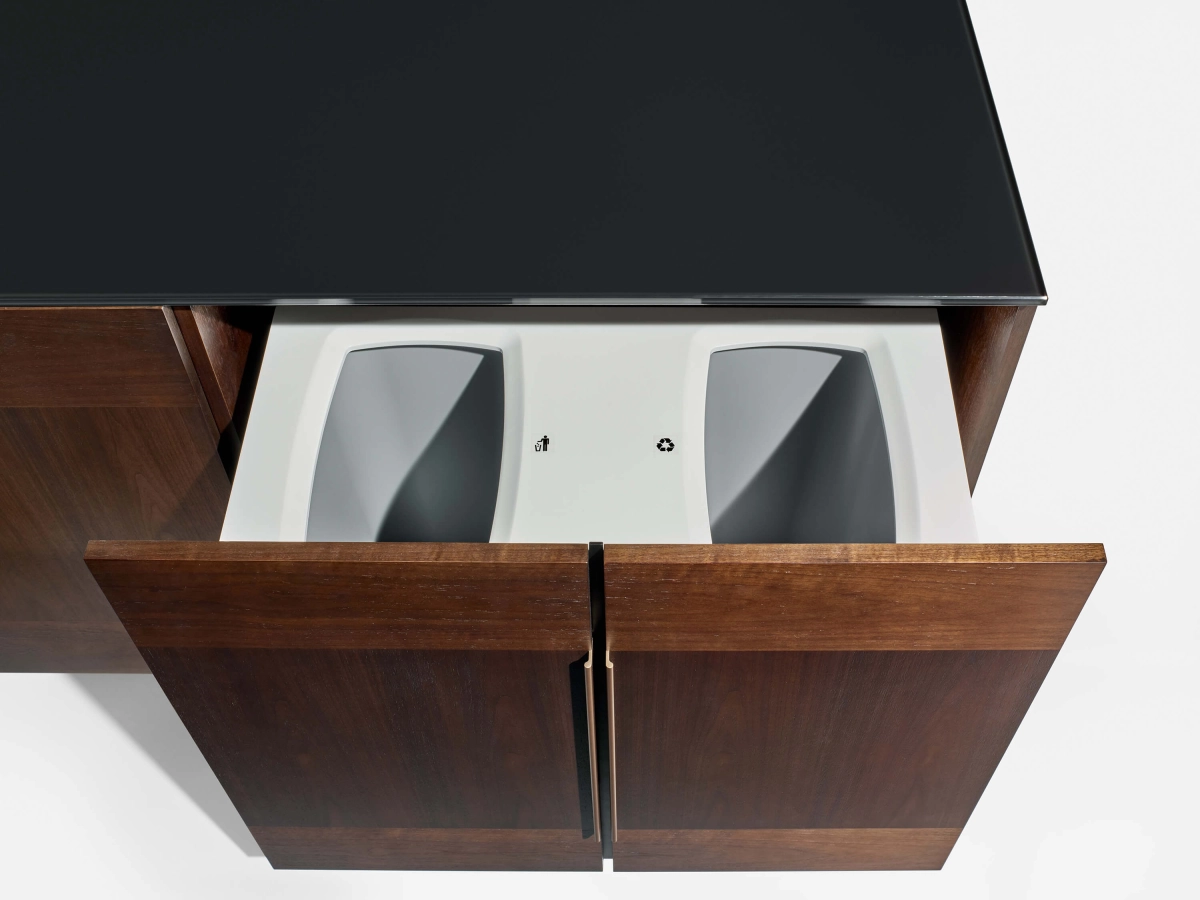 Forena_Buffet_Height_trash.jpg page slideshow item 4